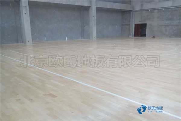 运动木地板柞木造价